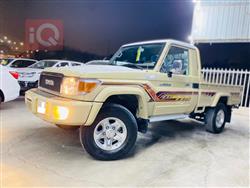 Toyota Land Cruiser 70 Pickup